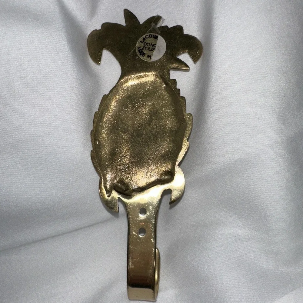N/A brass pineapple